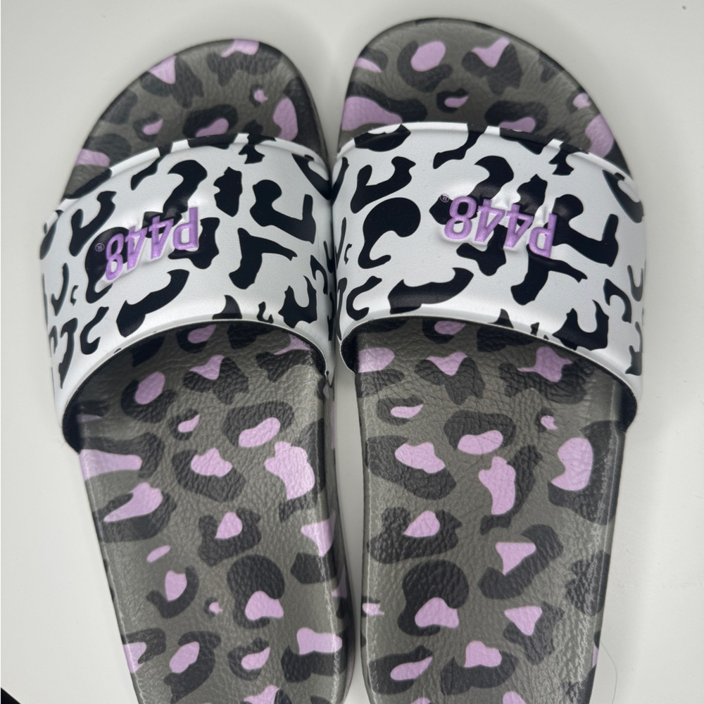 P448 Slides, size 38, Excellent Condition